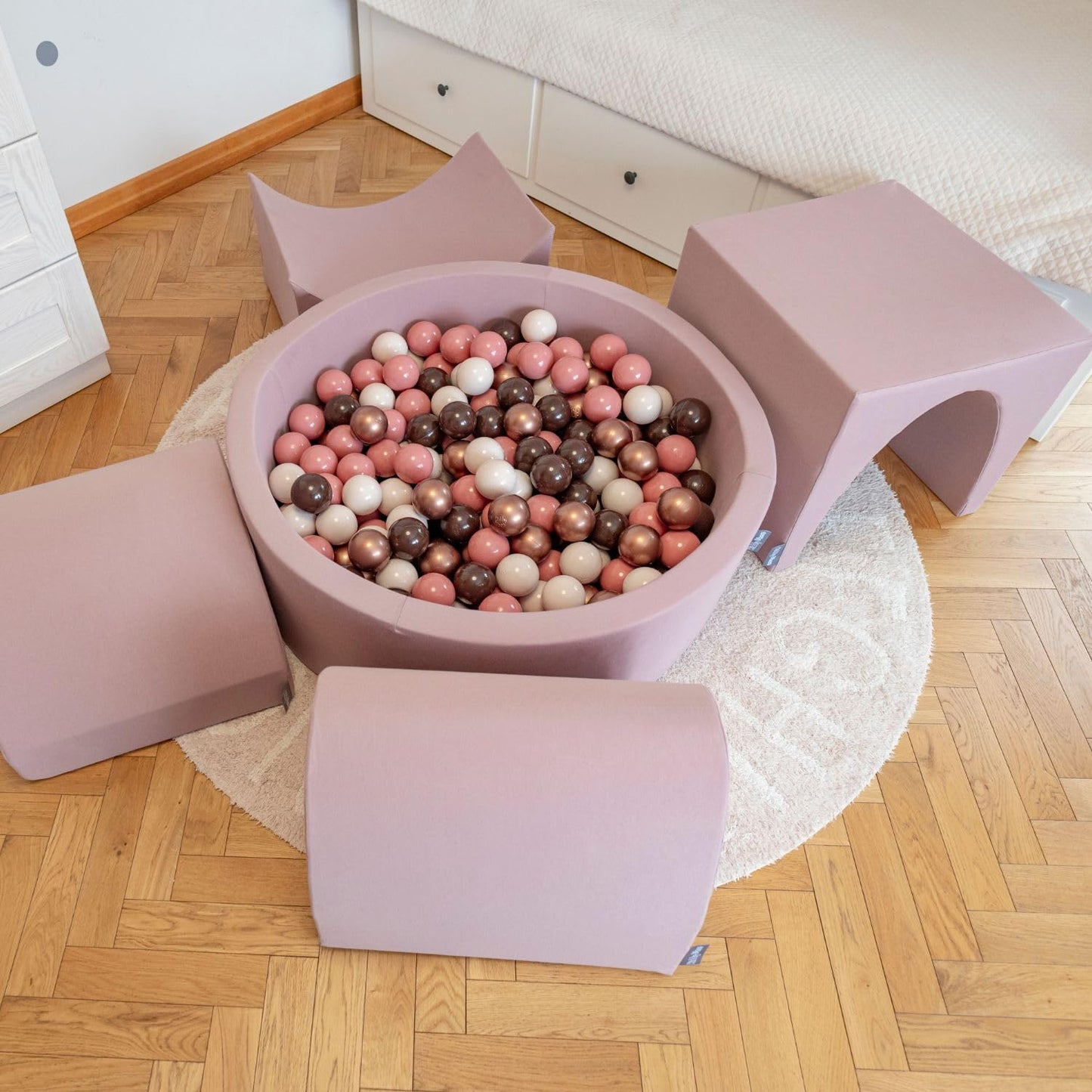 Parque Infantil de Espuma KiddyMoon con Piscina de Bolas Redonda (300 bolas) – Versión 4, Colores Marrón, Cobre, Beige y Salmón